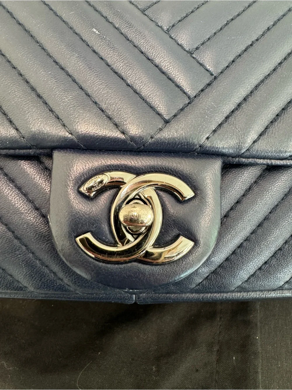 CHANEL CC crossing flap bag Chevron Quilted Lambskin